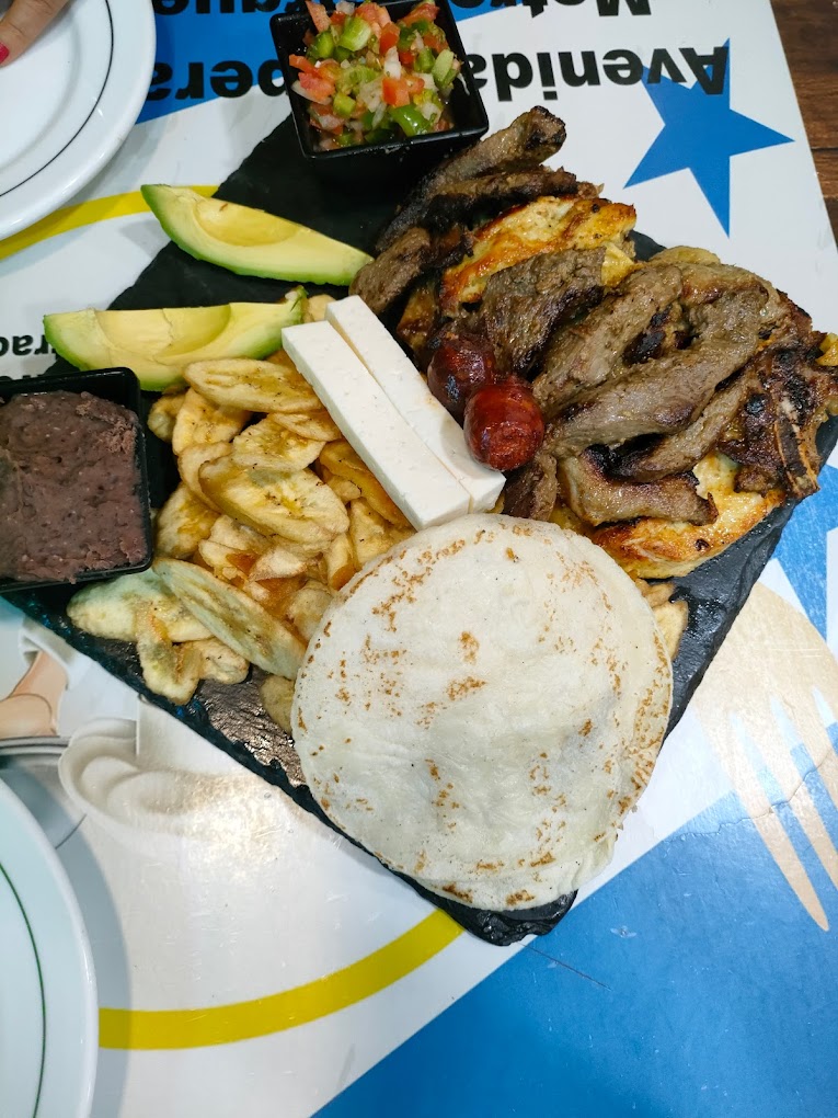 Plato de comida de Restaurante de Bar La Andaluza